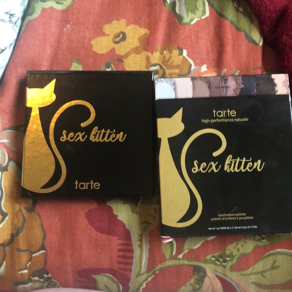 2FOR$25Tarte sex kitten Palette